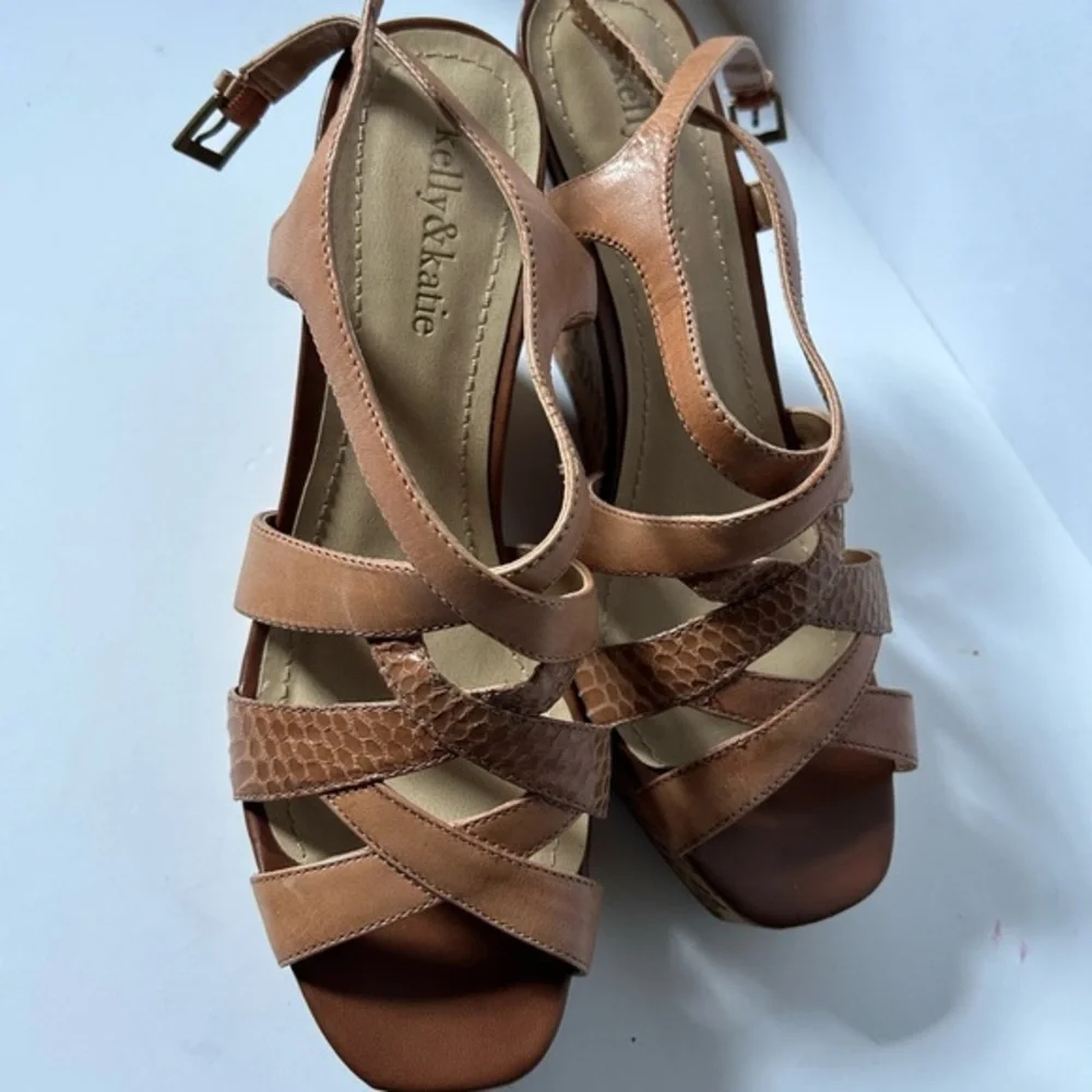 NEW KELLY and KATIE camel wedge platform sandal- size 9